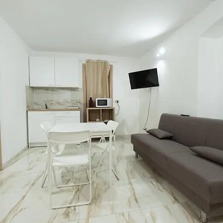 Apartment Zenit Bari