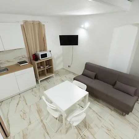 Apartment Zenit Bari