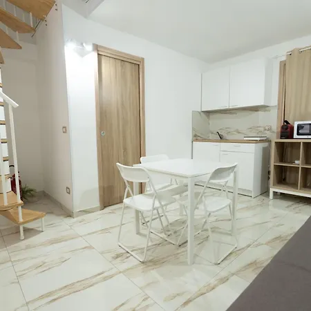 Zenit Apartment *